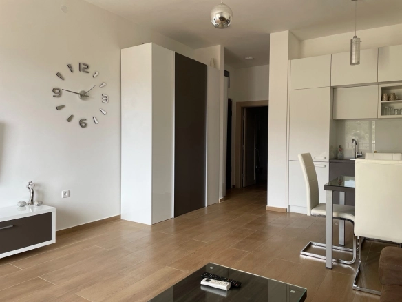 Izdavanje: Jednosoban stan 60 m² – Pržno, Budva — fotografija 4