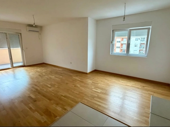 Dvosoban stan na Tuškom putu