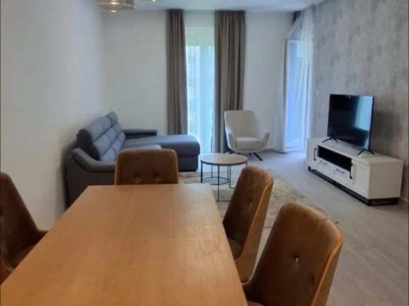 Izdavanje: Jednosoban stan 57 m² – Bečići, Budva — fotografija 2