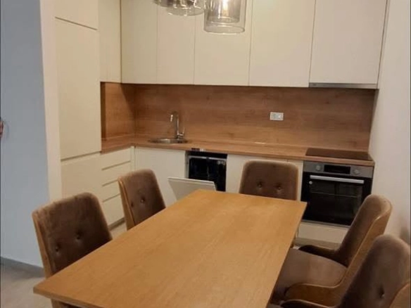 Izdavanje: Jednosoban stan 57 m² – Bečići, Budva — fotografija 3