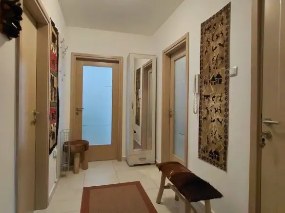 Izdavanje: Trosoban stan 96 m² – Preko Morače, Podgorica — fotografija 10