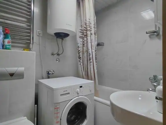 Izdavanje: Trosoban stan 96 m² – Preko Morače, Podgorica — fotografija 11