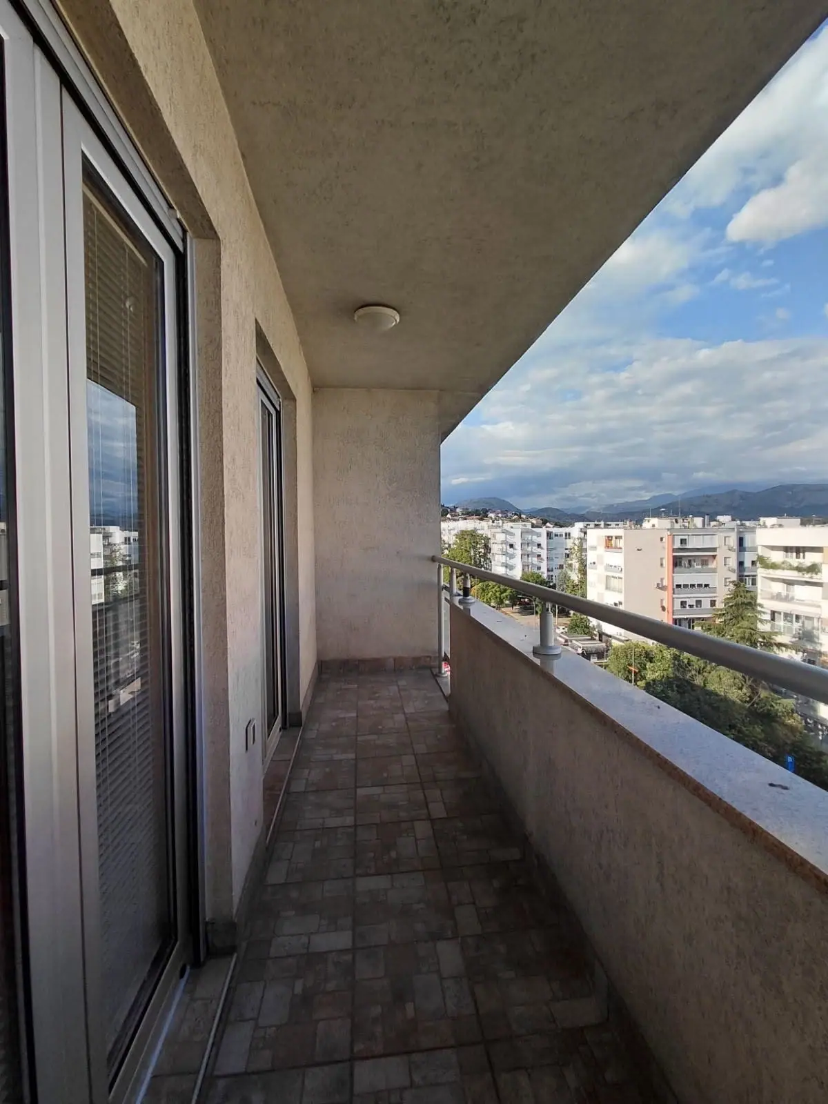 Trosoban-stan-Preko-Morace-Podgorica-12 Izdavanje: Trosoban stan 96 m² – Preko Morače, Podgorica — fotografija 13