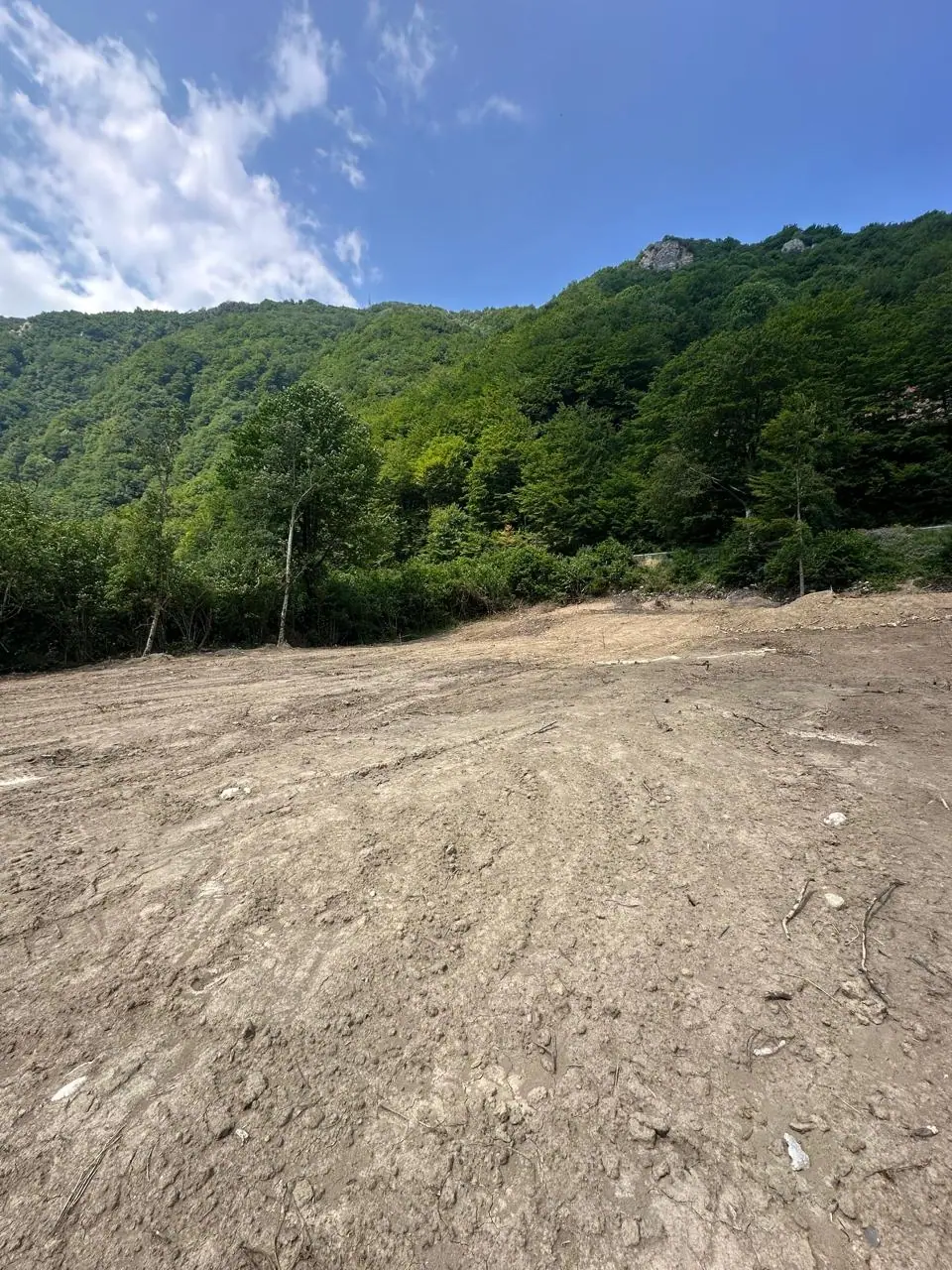 Investicioni-plac-uz-rijeku-Taru-Trebaljevo-Kolasin-2 Plac 3.239 m² – Kolašin — fotografija 3