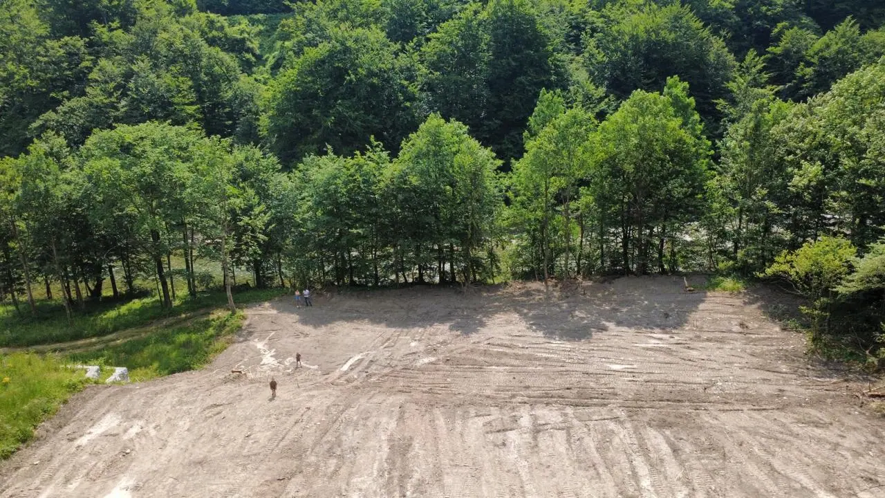 Investicioni-plac-uz-rijeku-Taru-Trebaljevo-Kolasin-5 Plac 3.239 m² – Kolašin — fotografija 6