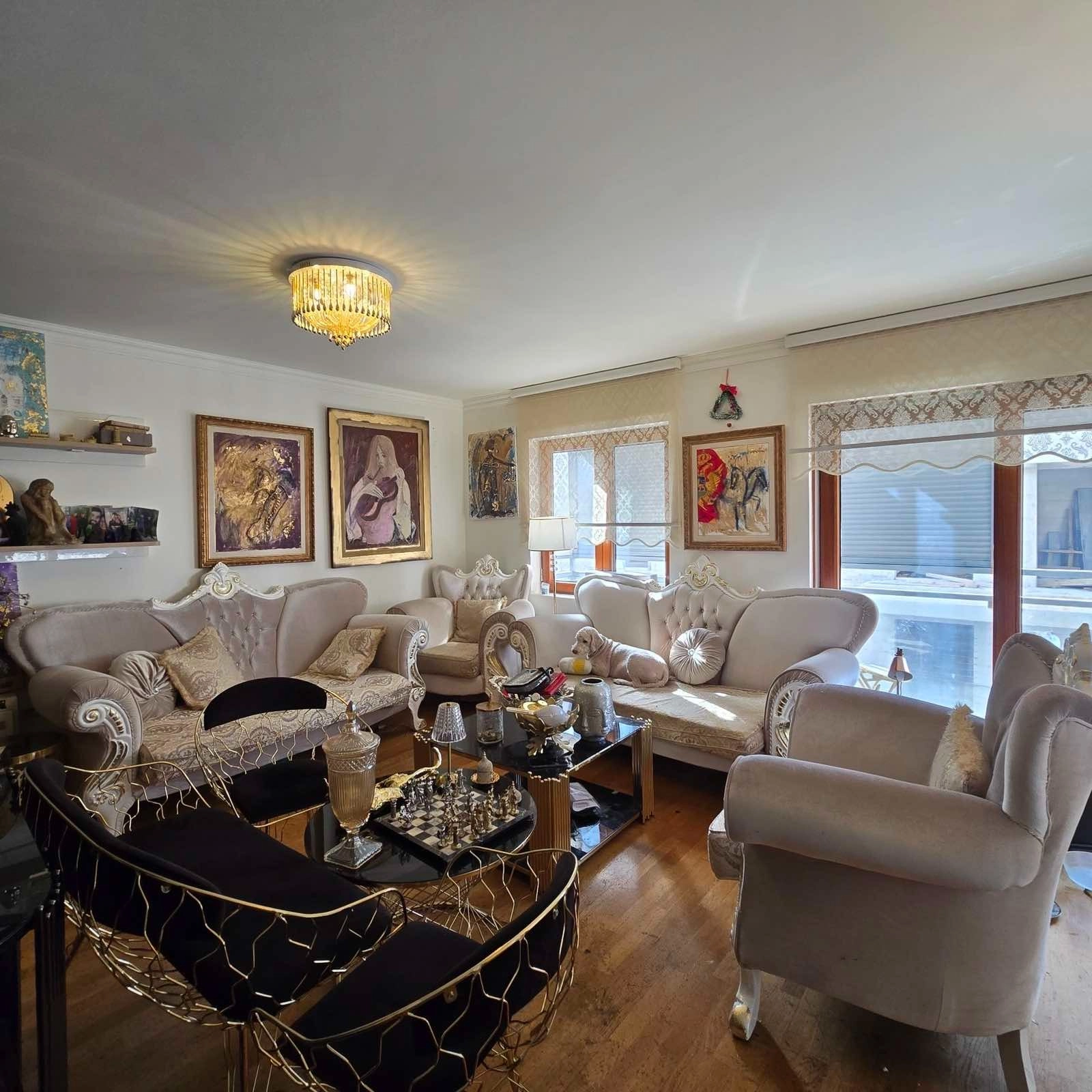 Trosoban-stan-120-m²-u-Podgorici-ulica-Baku-1 Trosoban stan 120 m² – Podgorica — fotografija 2