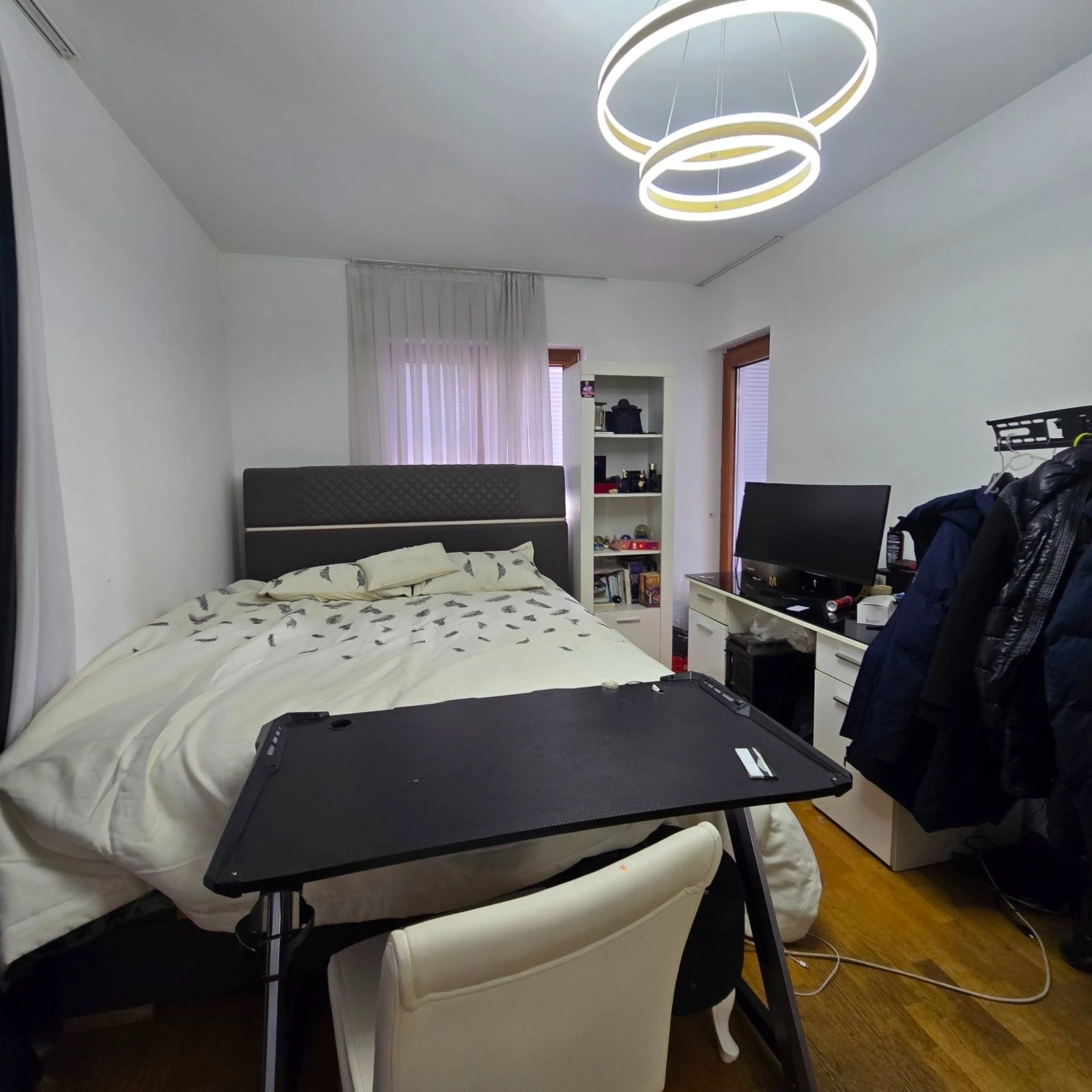Trosoban-stan-120-m²-u-Podgorici-ulica-Baku-8 Trosoban stan 120 m² – Podgorica — fotografija 9