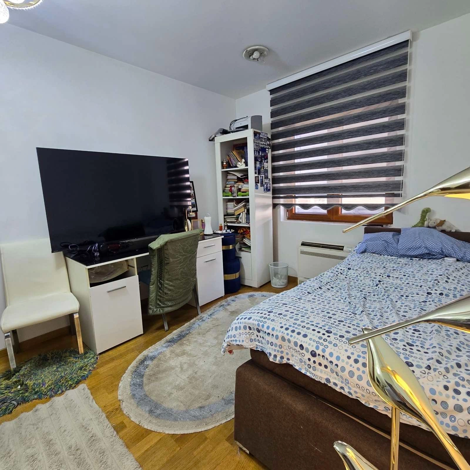 Trosoban-stan-120-m²-u-Podgorici-ulica-Baku-11 Trosoban stan 120 m² – Podgorica — fotografija 12