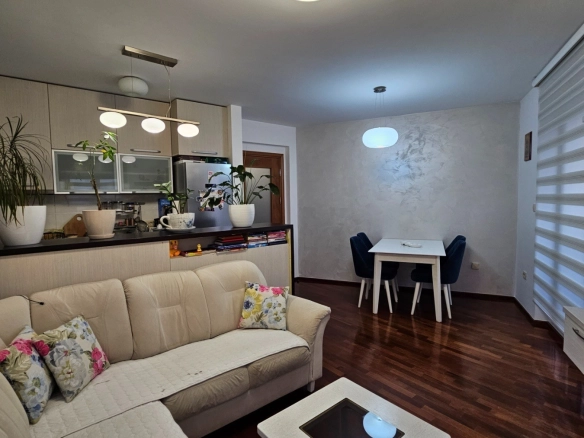 Dvosoban stan 56 m² – Stari aerodrom, Podgorica — fotografija 4
