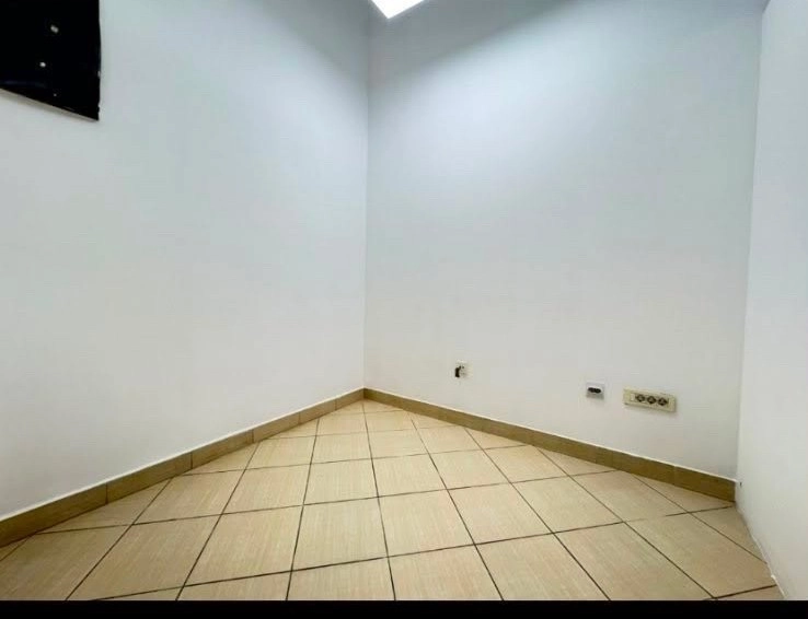 Poslovni-prostor-na-Starom-aerodromu-Podgorica-2 Izdavanje: Poslovni prostor 25 m² – Stari aerodrom, Podgorica — fotografija 3