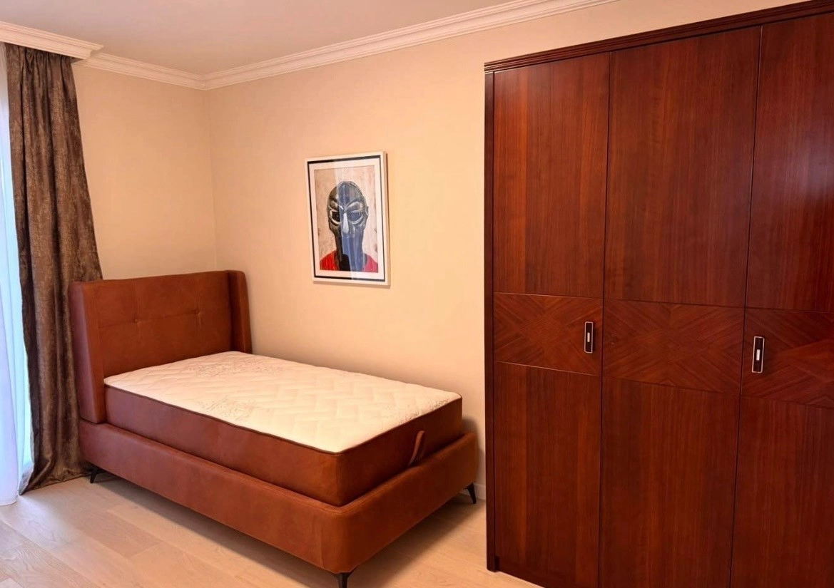 Izdavanje: Trosoban stan 101 m² – Preko Morače, Podgorica — fotografija 14