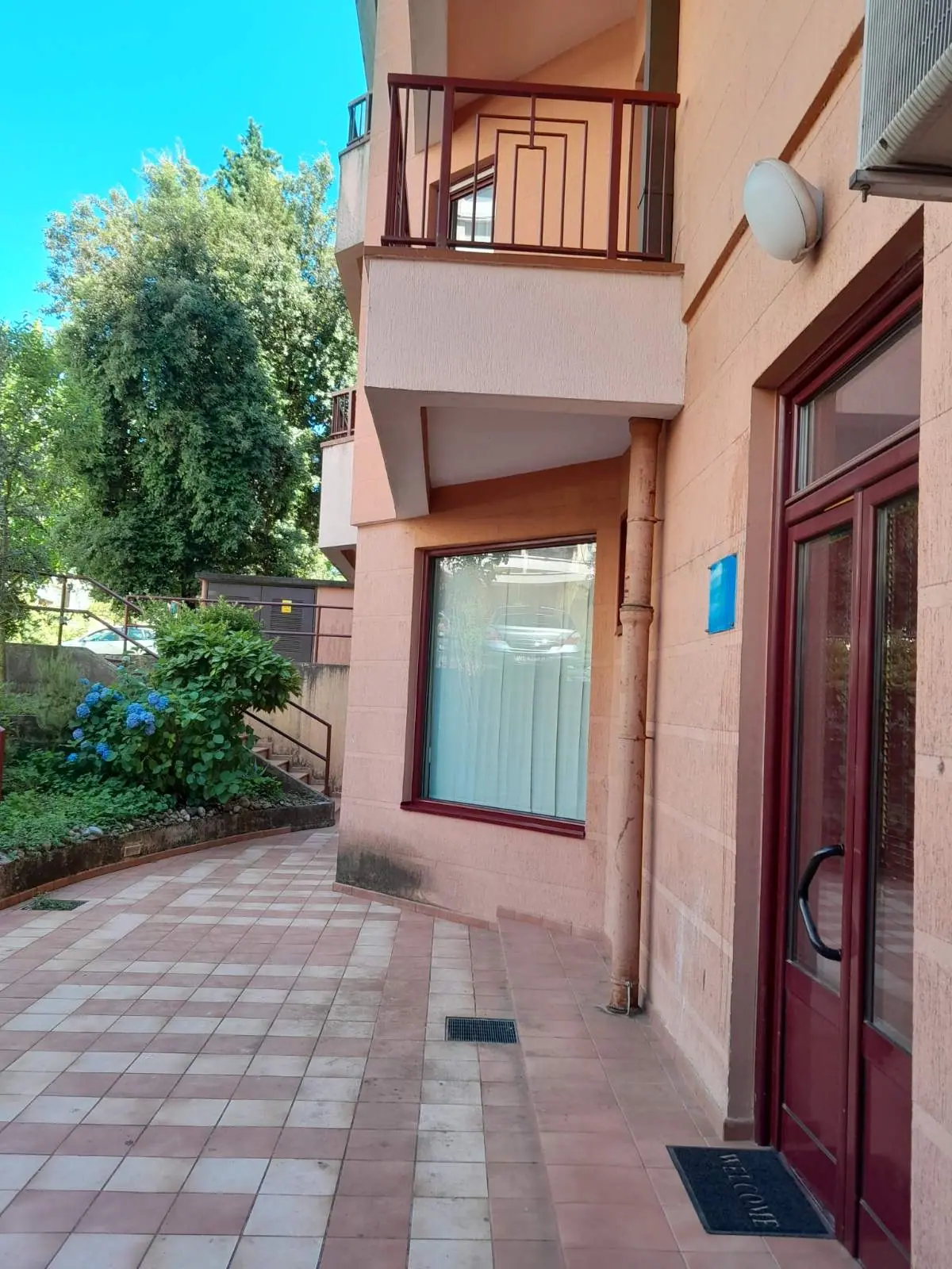 Izdavanje: Poslovni prostor 35 m² – Preko Morače, Podgorica — fotografija 3