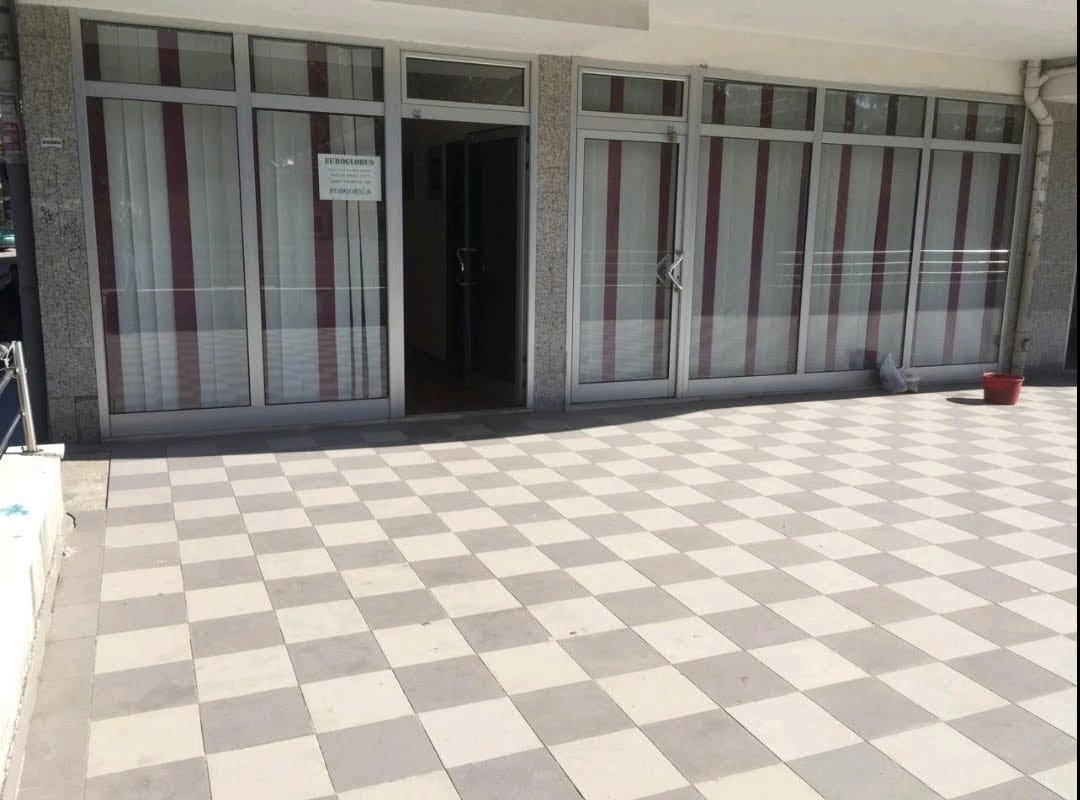 Poslovni-prostor-sa-terasom-Pobrezje-Podgorica-4 Izdavanje: Poslovni prostor 65 m² – Pobrežje, Podgorica — fotografija 5