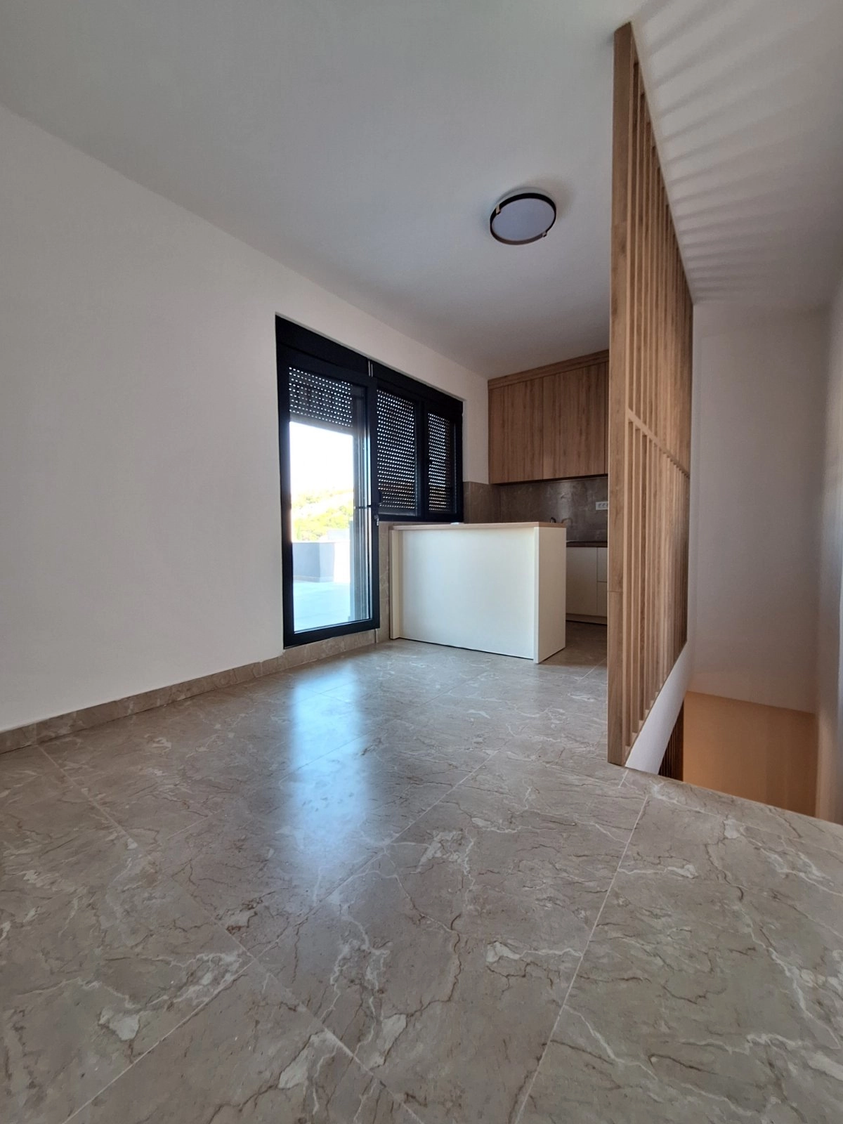 Duplex-stan-u-Donjoj-Gorici-Podgorica-12 Izdavanje: Stan – Donja Gorica, Podgorica — fotografija 13