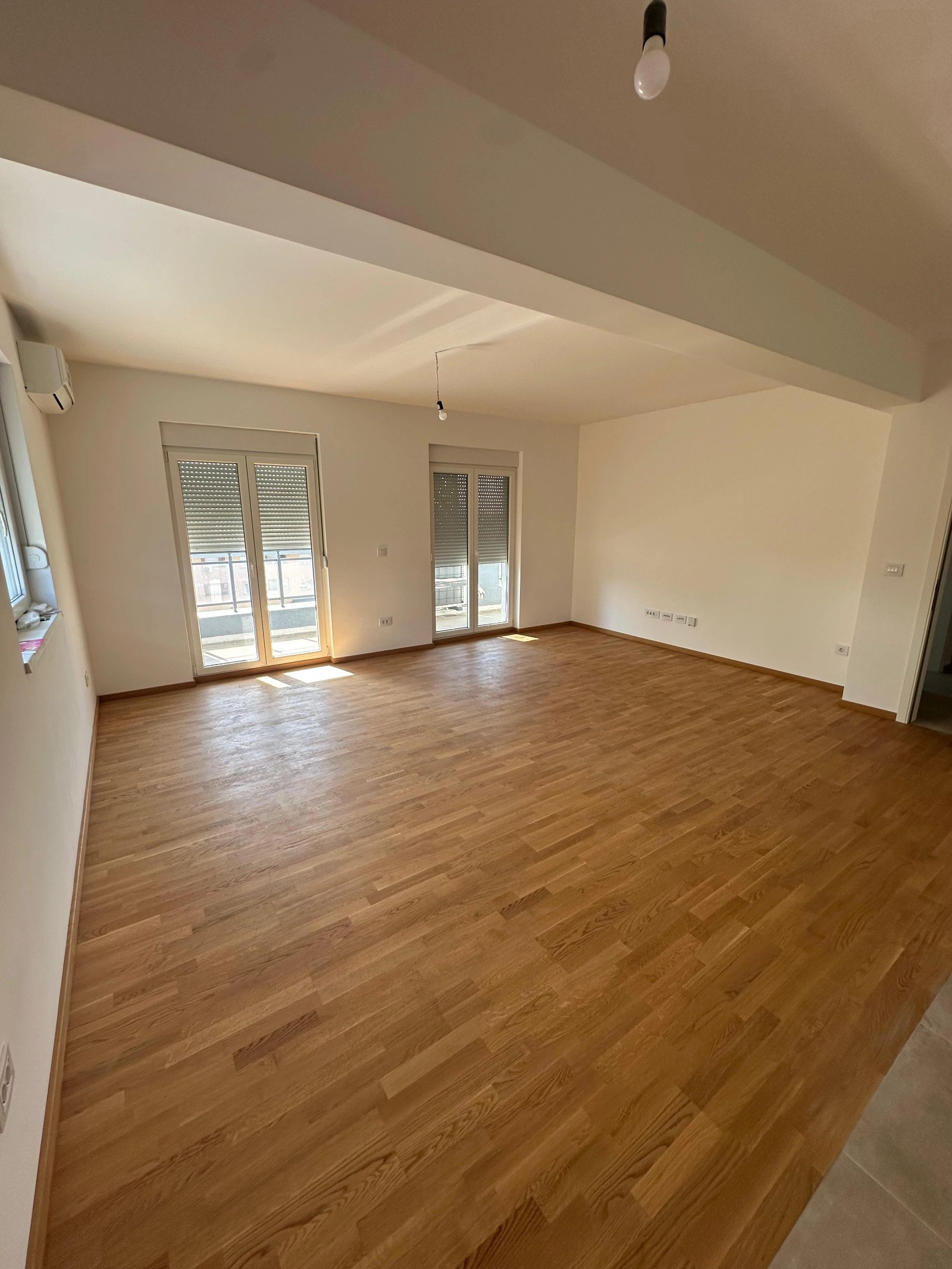 Trosoban-stan-na-Starom-aerodromu-Podgorica-1 Trosoban stan 104 m² – Stari aerodrom, Podgorica — fotografija 2