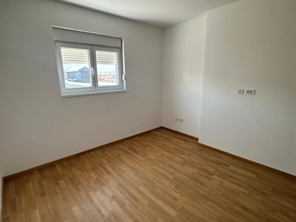 Trosoban stan 104 m² – Stari aerodrom, Podgorica — fotografija 5