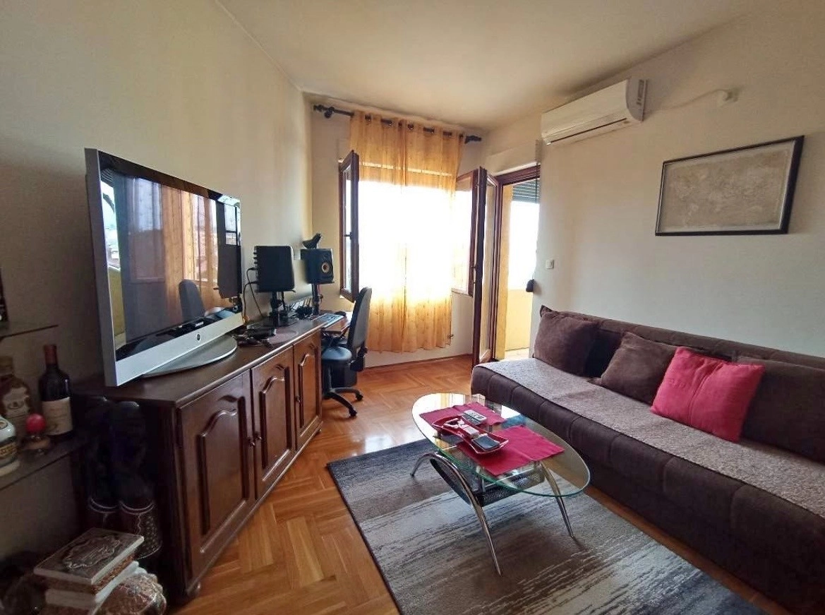 Jednosoban-stan-Stari-aerodrom-Podgorica-2 Jednosoban stan 40 m² – Stari aerodrom, Podgorica — fotografija 3