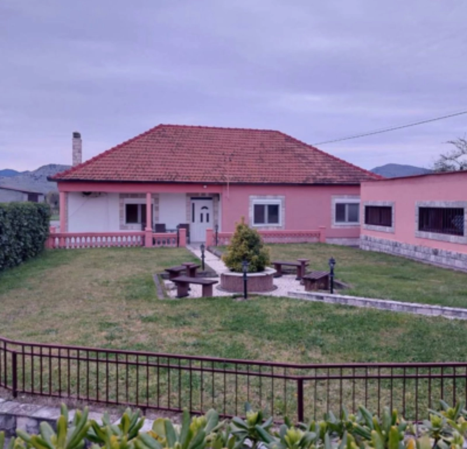 Dvosobna-kuca-za-izdavanje-u-Zeti-Podgorica-6 Izdavanje: Stan – Zeta, Podgorica — fotografija 7