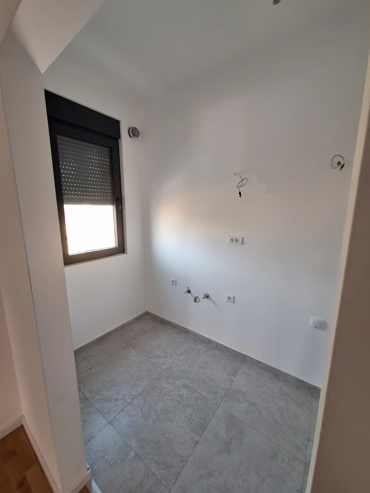 Izdavanje: Dvosoban stan 64 m² – Tološi, Podgorica — fotografija 5