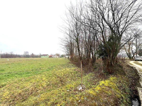 Plac 1.258 m² – Ćurilac, Danilovgrad — fotografija 4