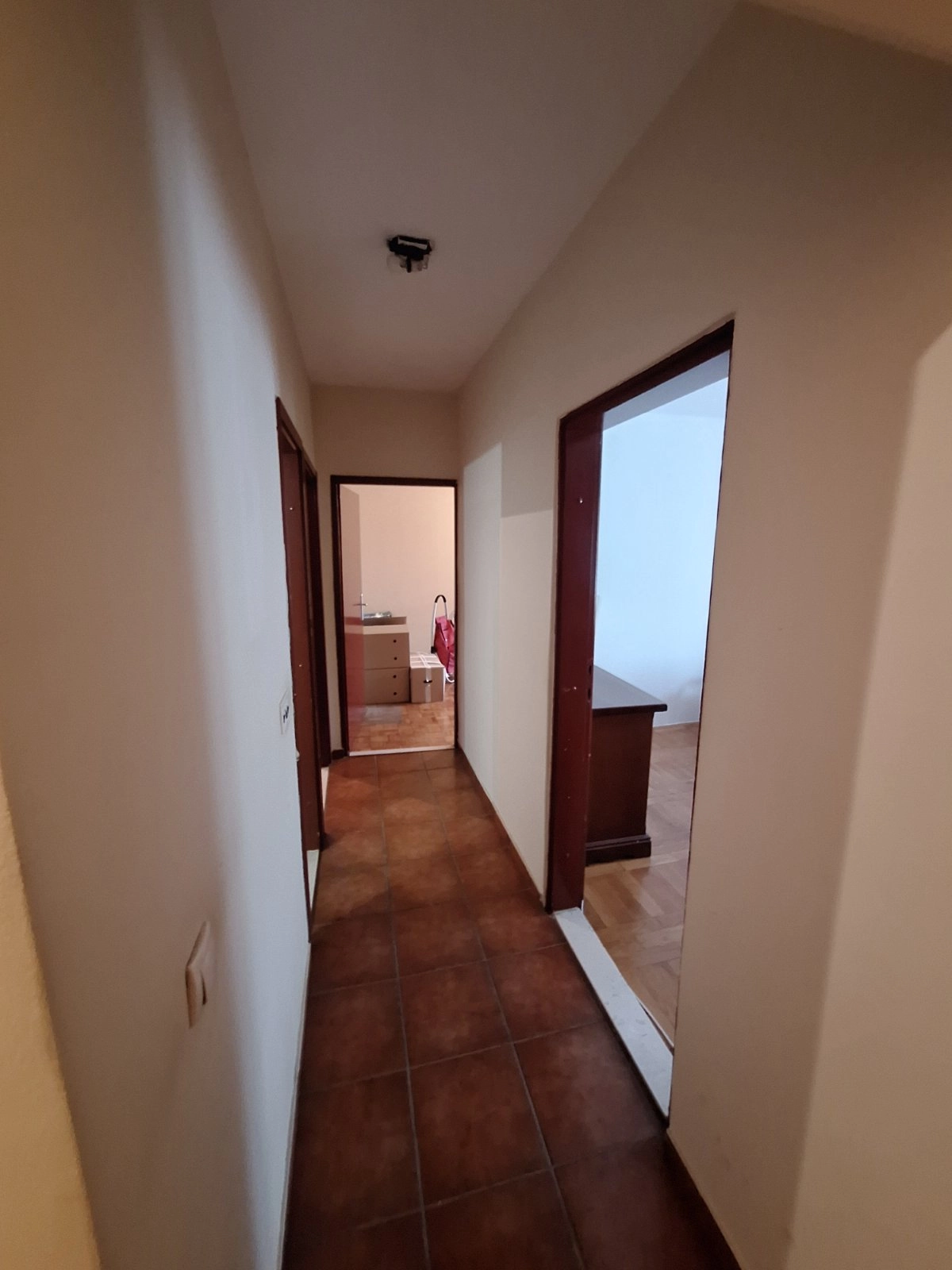 Trosoban stan 84 m² – Podgorica — fotografija 8