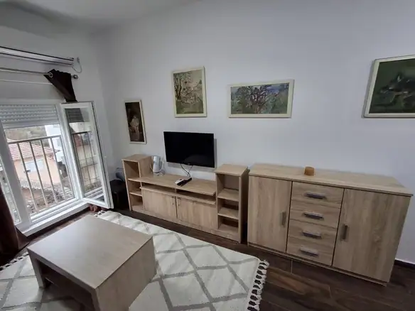 Izdavanje: Garsonjera 25 m² – Dalmatinska, Podgorica — fotografija 6