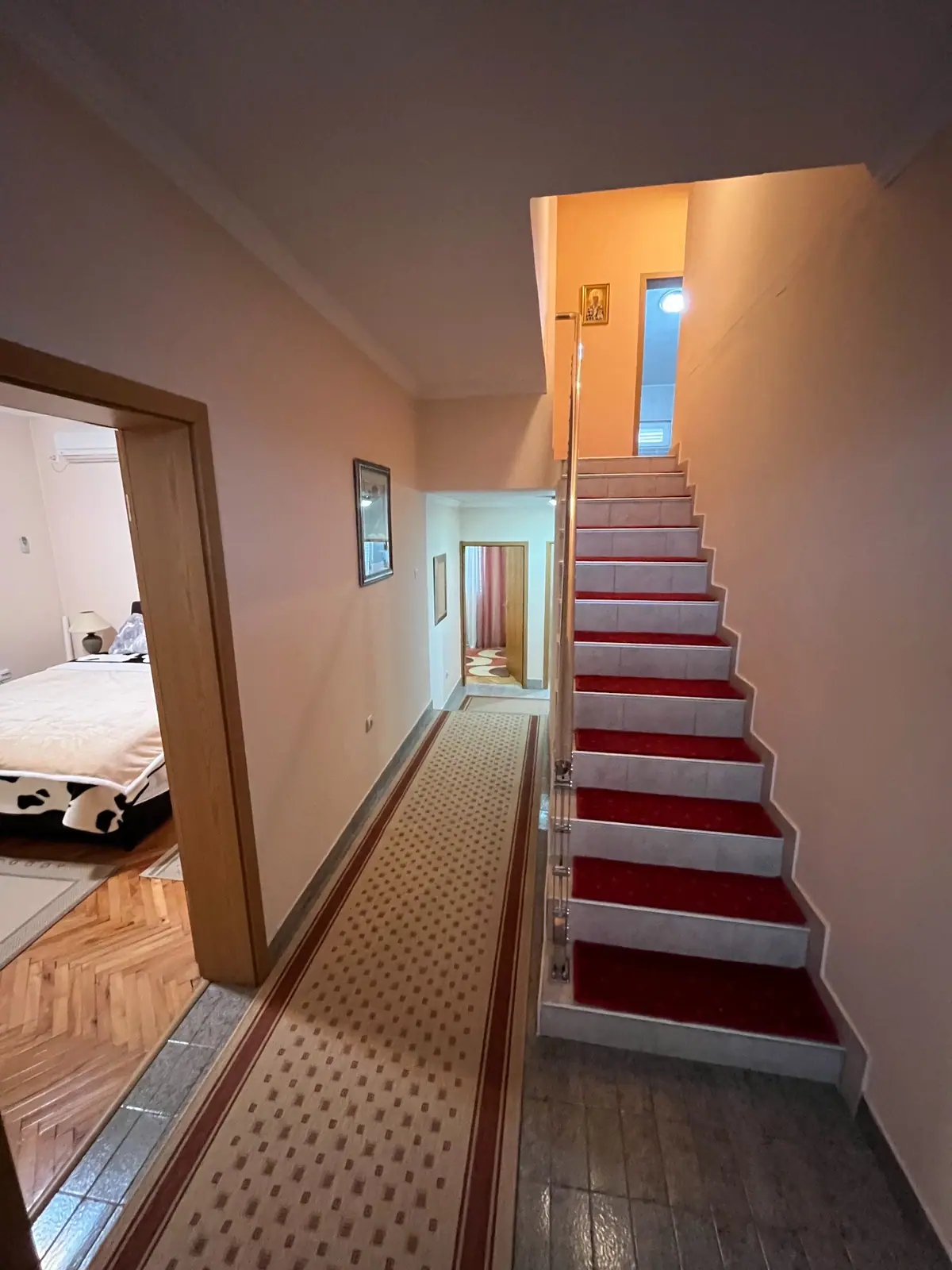 Namjestena-kuca-sa-placem-u-Tolosima-Podgorica-10 Kuća 761 m² – Tološi, Podgorica — fotografija 11