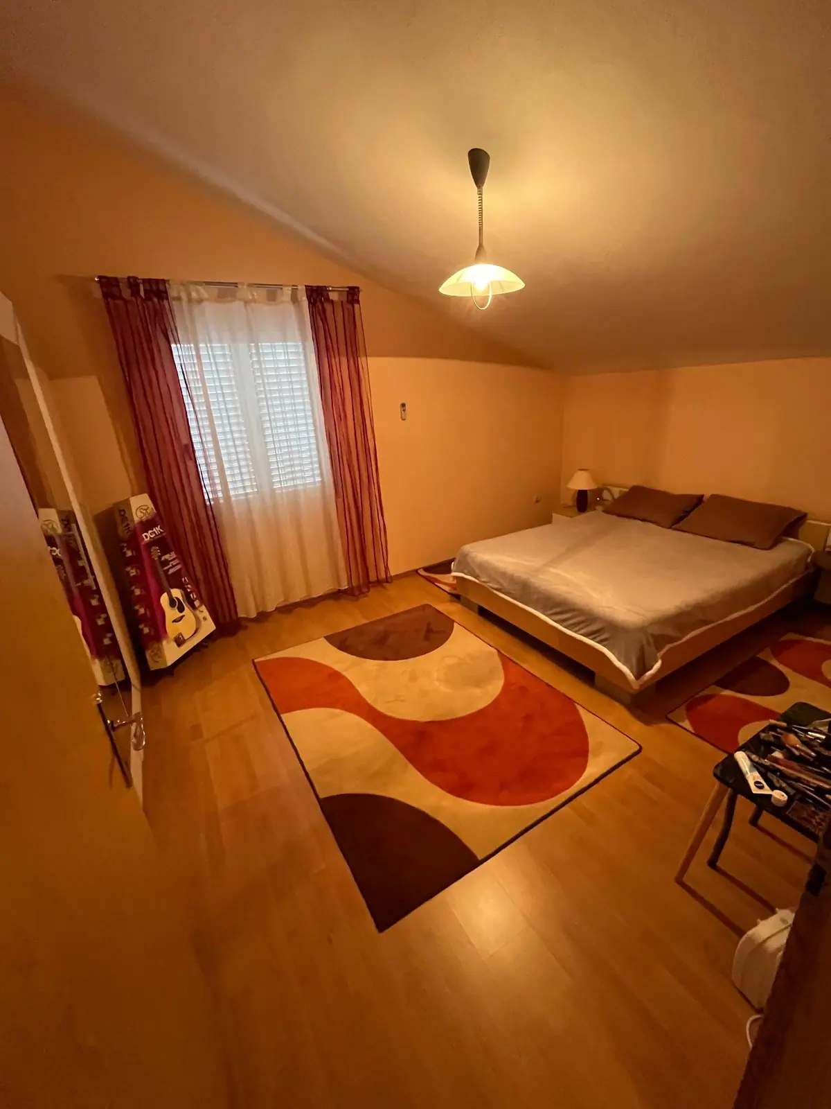 Namjestena-kuca-sa-placem-u-Tolosima-Podgorica-11 Kuća 761 m² – Tološi, Podgorica — fotografija 12
