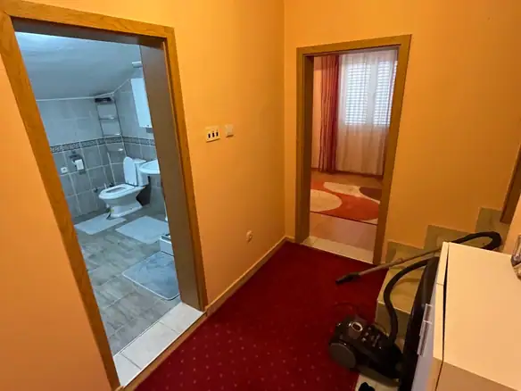 Kuća 761 m² – Tološi, Podgorica — fotografija 13
