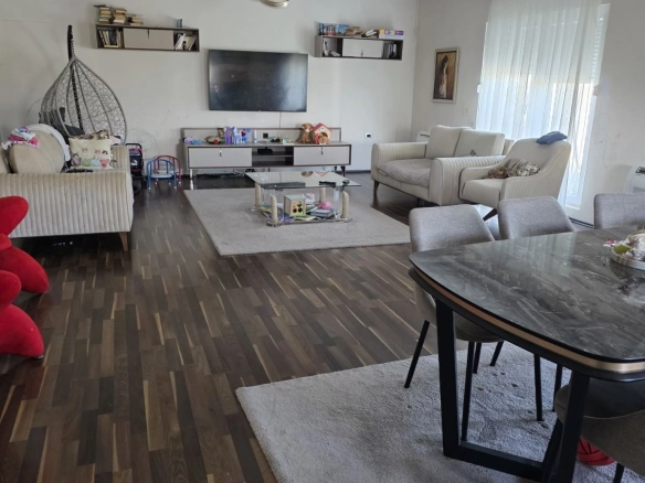 Kuća 331 m² – Tuzi, Podgorica — fotografija 4