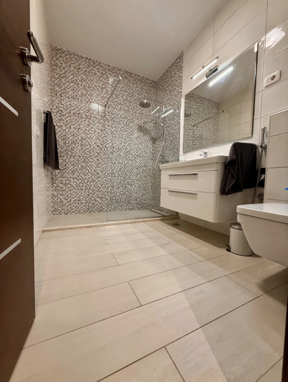Namjesten-dvosoban-stan-Preko-Morace-Podgorica-9 Izdavanje: Dvosoban stan 90 m² – Preko Morače, Podgorica — fotografija 10