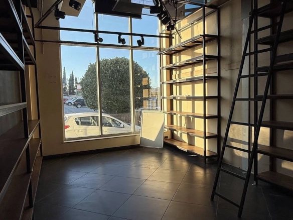 Izdavanje: Poslovni prostor 740 m² – Zeta, Podgorica — fotografija 5