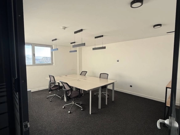 Izdavanje: Poslovni prostor 740 m² – Zeta, Podgorica — fotografija 12