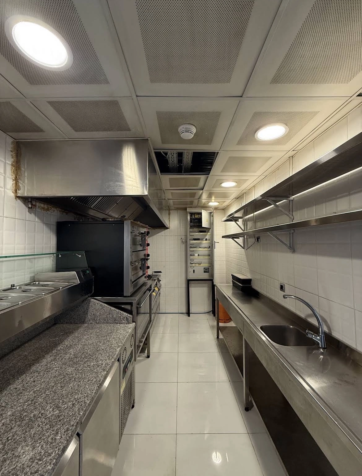 Izdavanje: Poslovni prostor 740 m² – Zeta, Podgorica — fotografija 18