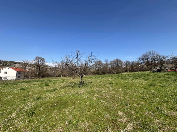 Plac 387 m² – Vranići, Podgorica — fotografija 3