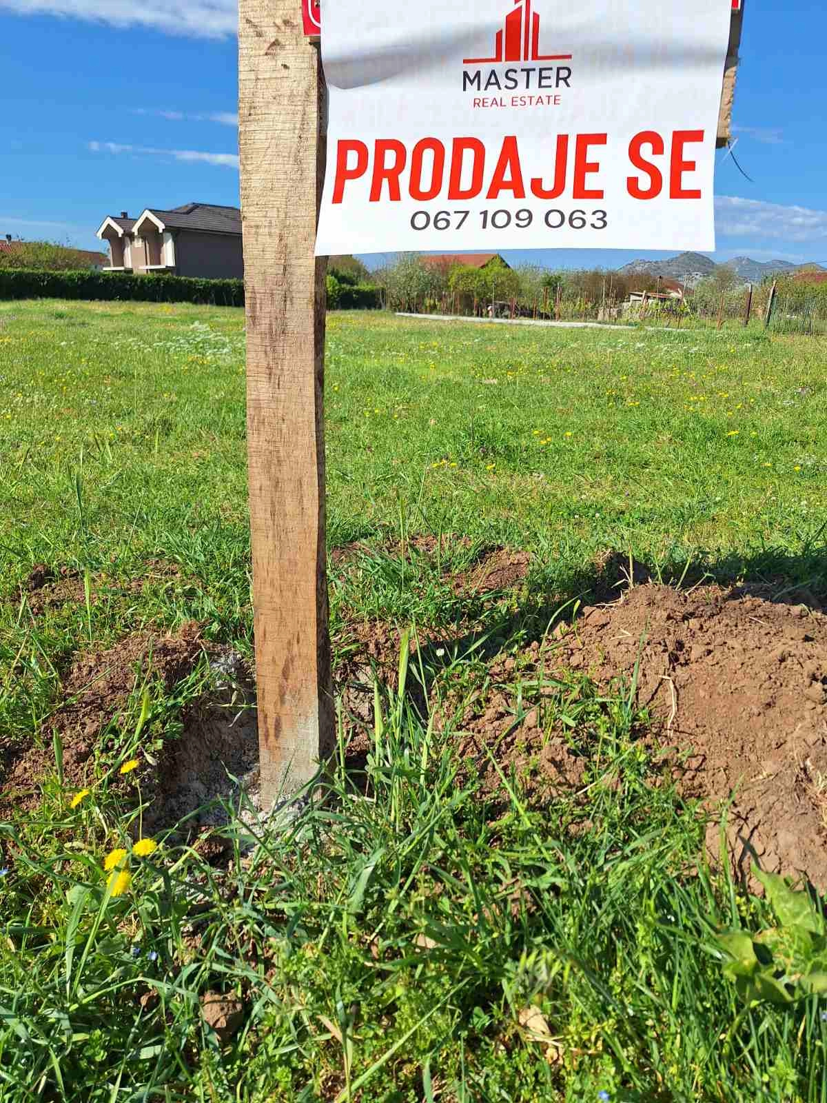 Plac-od-1880-m²-u-Zeti-Podgorica-1 Plac 1.880 m² – Zeta, Podgorica — fotografija 2