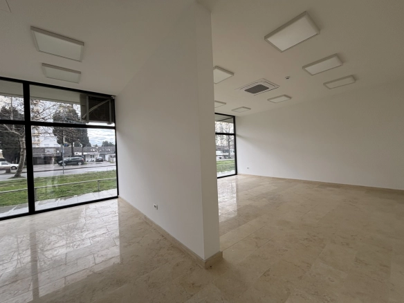 Izdavanje: Poslovni prostor 123 m² – Pobrežje, Podgorica — fotografija 6