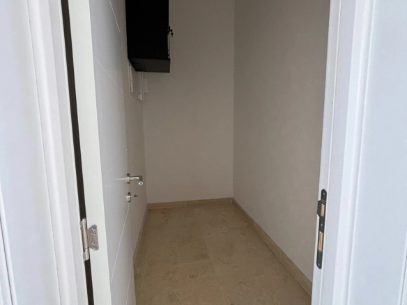 Izdavanje: Poslovni prostor 123 m² – Pobrežje, Podgorica — fotografija 10