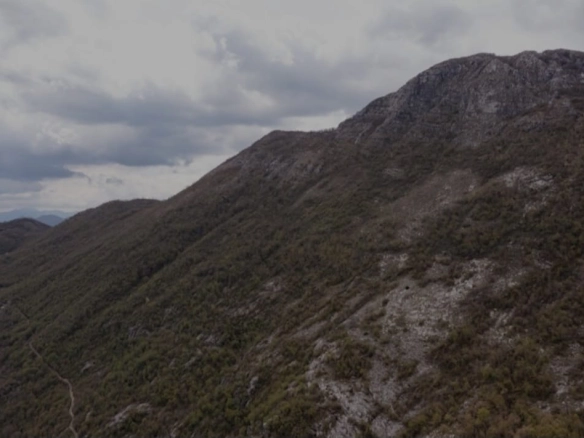 Plac 200.000 m² – Cetinje — fotografija 7