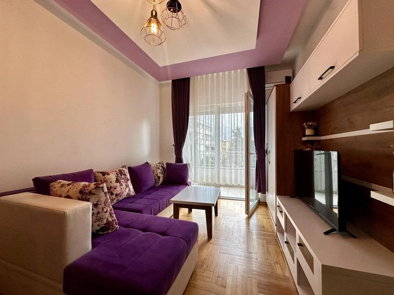 Garsonjera-sa-terasom-Golubovina-Budva-1 Izdavanje: Garsonjera 30 m² – Golubovina, Budva — fotografija 2