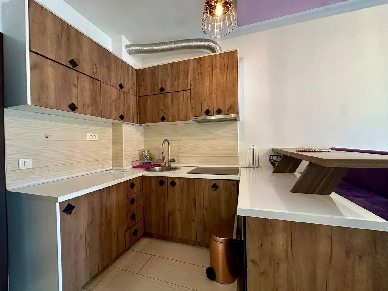 Garsonjera-sa-terasom-Golubovina-Budva-3 Izdavanje: Garsonjera 30 m² – Golubovina, Budva — fotografija 4