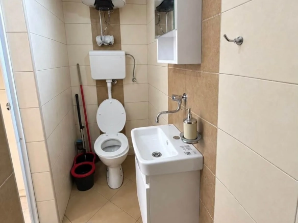 Poslovni prostor 15 m² – Velji Vinogradi, Budva — fotografija 2