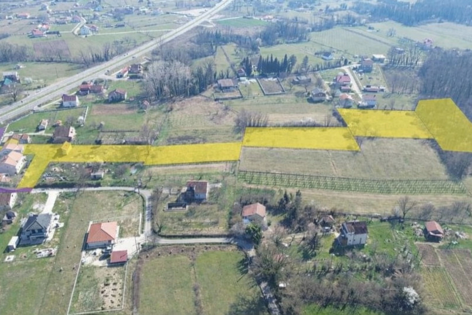 Plac-uz-Bulevar-u-Curilcu-Danilovgrad Plac uz Bulevar u Ćurilcu