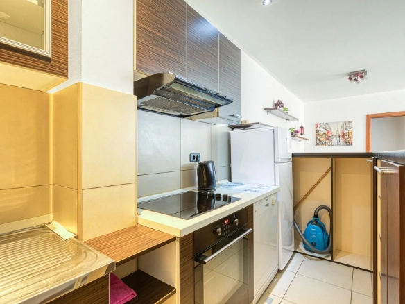 Jednosoban stan 40 m² – Centar, Budva — fotografija 19