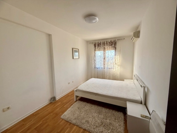 Namješten dvosoban stan u naselju Preko Morače, Podgorica — fotografija 4