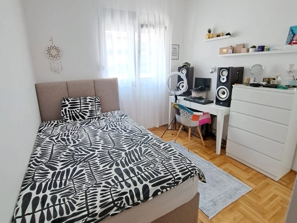 Trosoban stan 84 m² – Rozino, Budva — fotografija 17