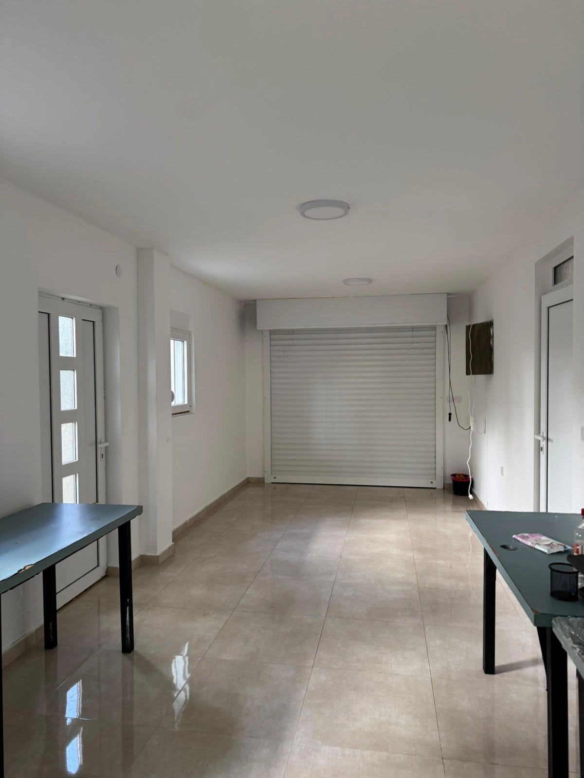 Izdavanje: Kuća 500 m² – Stari aerodrom, Podgorica — fotografija 5