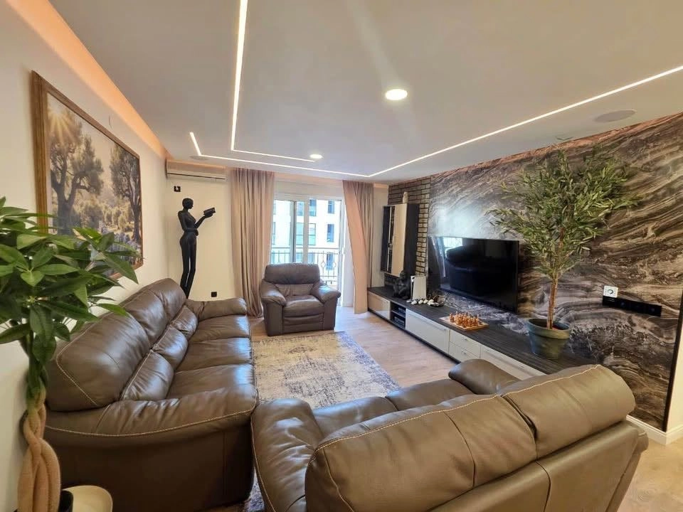 Trosoban stan 106 m² – Bečići, Budva — fotografija 2