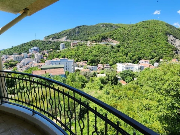 Trosoban stan 106 m² – Bečići, Budva — fotografija 17