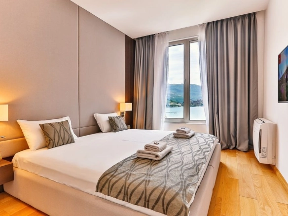 Izdavanje: Dvosoban stan 76 m² – Budva — fotografija 2